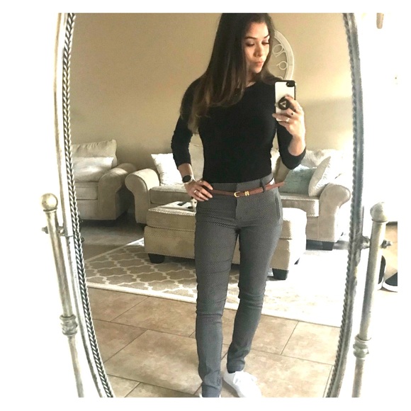 Meet your Posher, POSH AMBASSADOR Priscilla L. - Picture 3 of 8